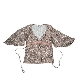 Obe 2YK baby all tie back flutter sleeve shirt paisley print size small